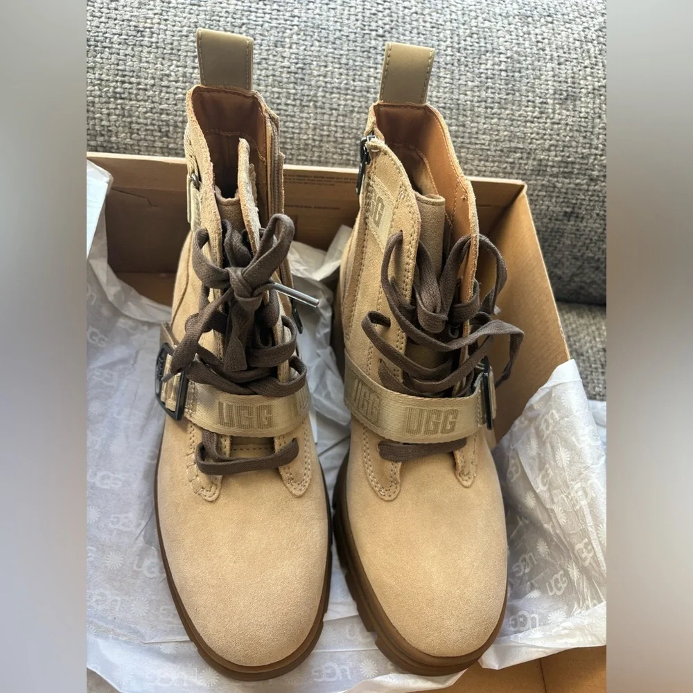 Leather Waterproof UGG Winter Boot, Size 9, Brand New in Box - Picture 6 of 16